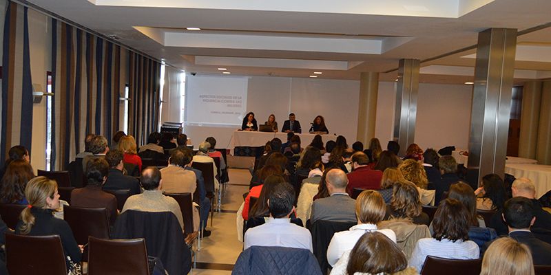 El Instituto de la Mujer y el Colegio de Abogados de Cuenca organizan unas jornadas sobre violencia de género para letrados de la provincia