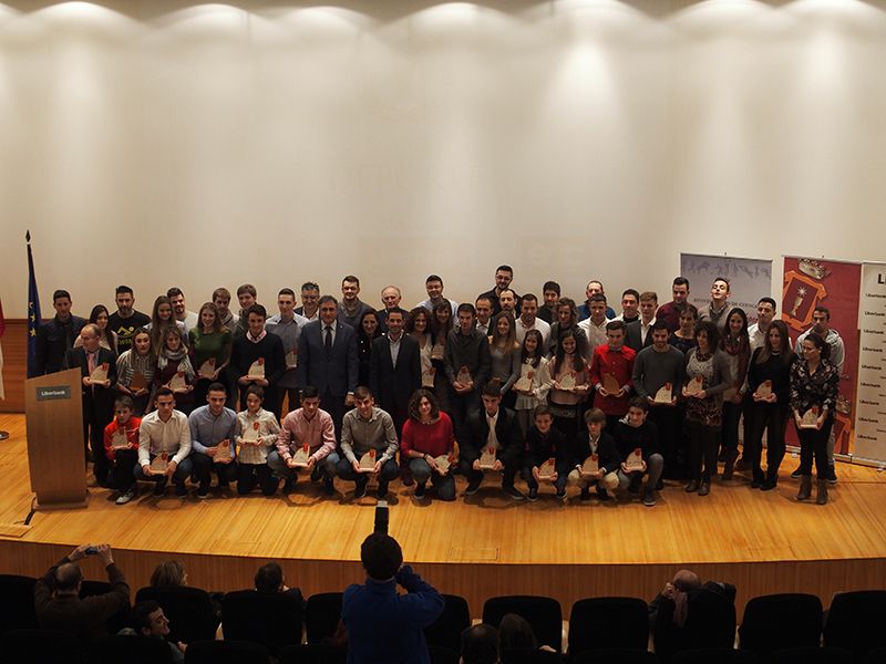 El Ayuntamiento de Cuenca homenajea a los 60 deportistas conquenses más destacados de 2016 3 El Ayuntamiento de Cuenca homenajea a los 60 deportistas conquenses más destacados de 2016