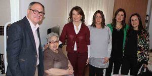 La consejera de Bienestar Social Aurelia Sánchez visita la residencia de mayores Virgen de la Encarnación
