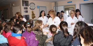 NIÑOS COLEGIO FUENTE DEL ORO 009