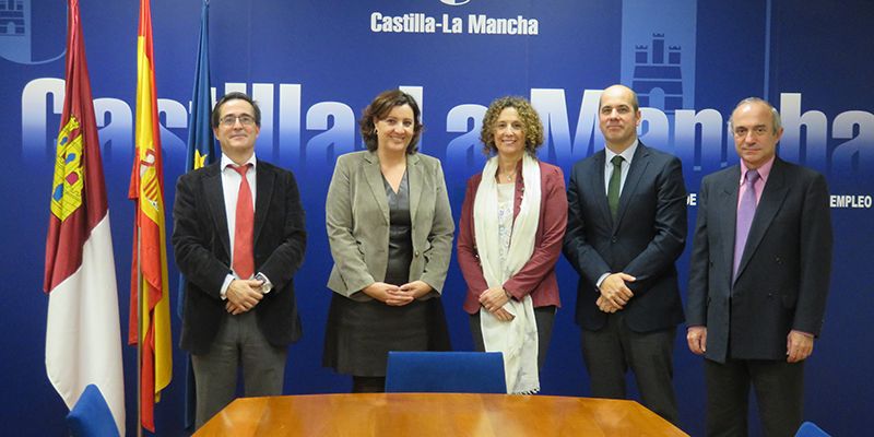 Franco aborda con representantes del ICEX la posibilidad de reforzar la colaboración con el IPEX en 2017