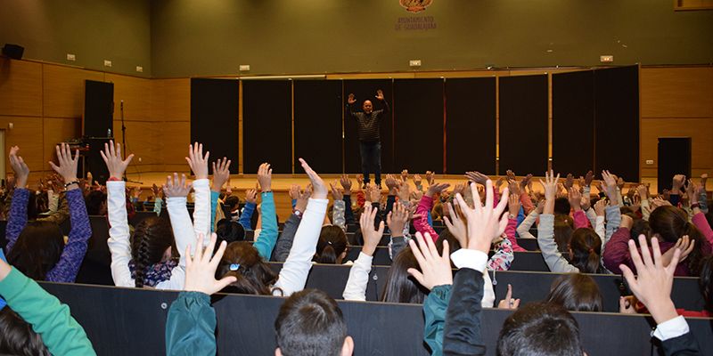 Arrancan los talleres del proyecto ‘La poesía anda por las calles’, con 852 alumnos de la ciudad
