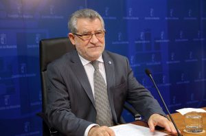 Castilla-La Mancha abrirá los comedores escolares en Navidad a casi 3.700 alumnos y alumnas en situación económica desfavorecida 2 Ángel Felpeto durante su comparecencia para informar sobre los comedores escolares en Navidad