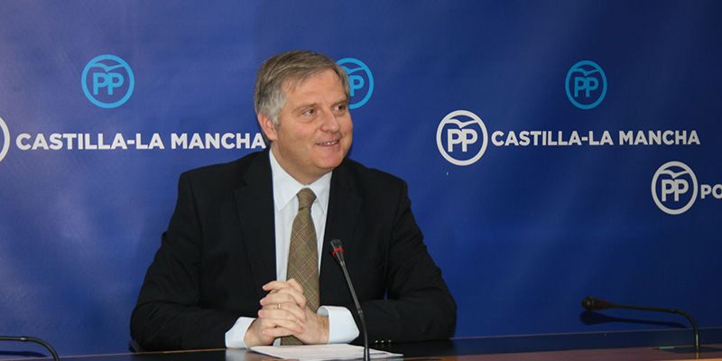 Cañizares asegura que la gestión sanitaria de Page ha provocado que la Defensora del Pueblo alerte de la situación insostenible de las listas de espera