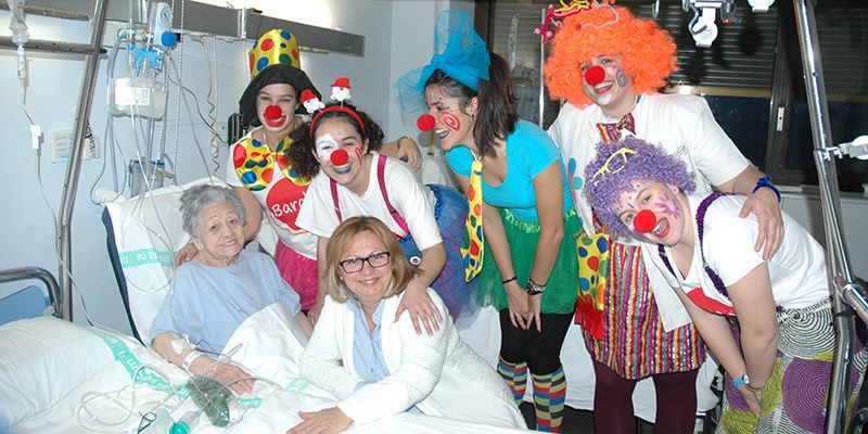 Barabú Payasos llena de sonrisas el Hospital de Guadalajara