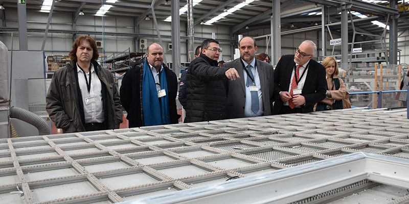 El Gobierno regional destaca su apuesta por el «diálogo social» para hacer de Castilla-La Mancha «un lugar atractivo para invertir»