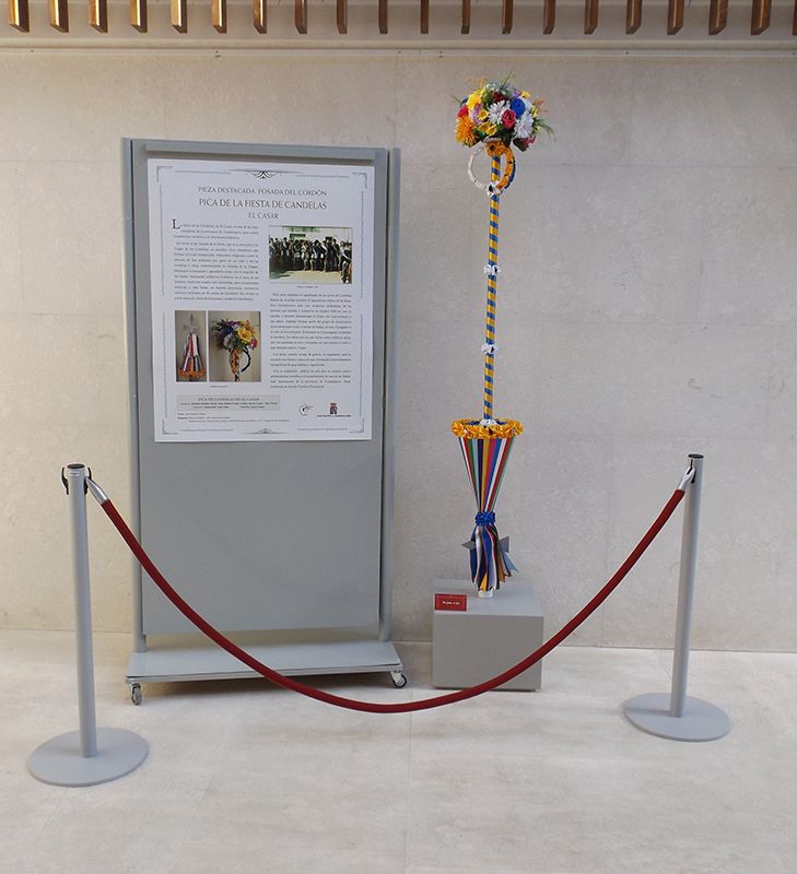 Exposición de una "Pica de Candelas" de El Casar en la "Posada del Cordón" de Atienza 3 Exposición de una «Pica de Candelas» de El Casar en la «Posada del Cordón» de Atienza