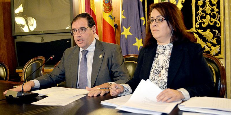 Diputación de Cuenca apuesta en Fitur por el turismo subterráneo y las pinturas rupestres de Villar de Humo en su centenario