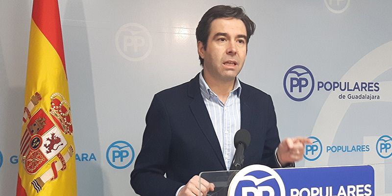 Robisco exige a  Page que explique qué sucede en el Hospital de Guadalajara con la gripe A y denuncia que faltan vacunas