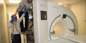 RESONANCIA MAGNÉTICA HOSPITAL CUENCA 013