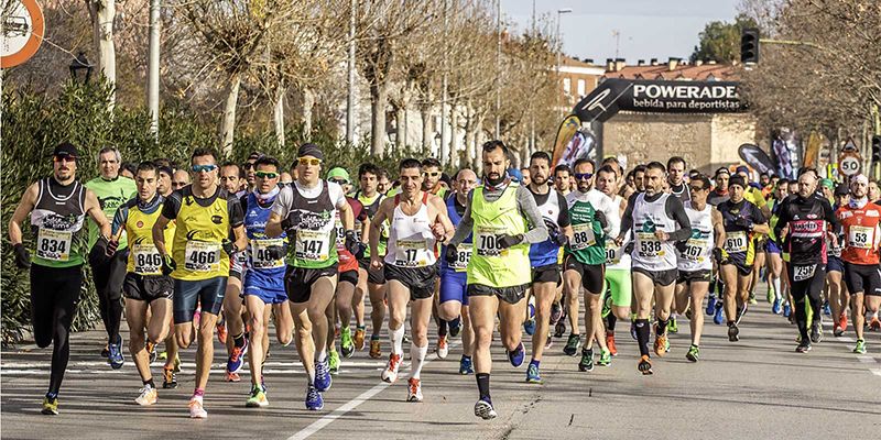 Cerca de 800 corredores compiten en la XIX Carrera Popular de Alovera