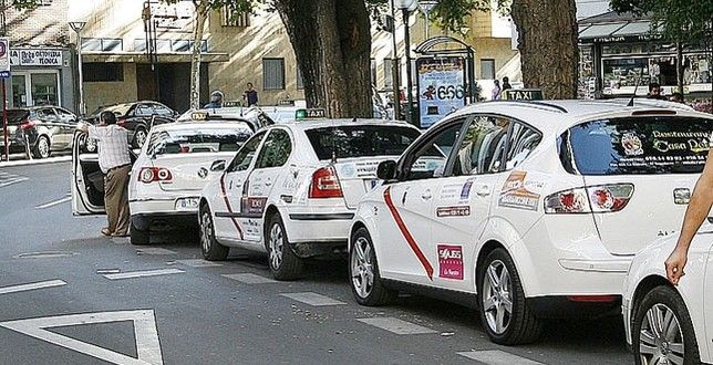 Concluye el período de exposición pública para el borrador de Reglamento regional del taxi