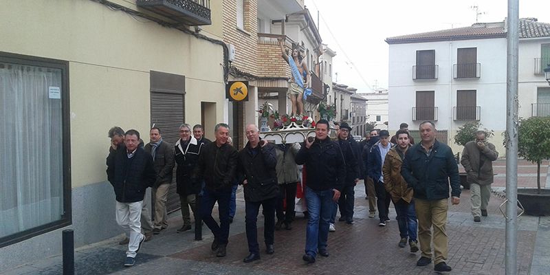 San Sebastián procesiona por las calles de Jadraque
