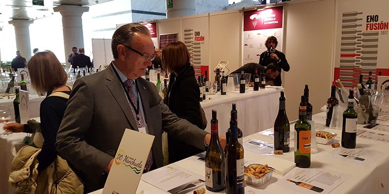 Globalcaja apoya con su presencia a los vinos de la región en Enofusión