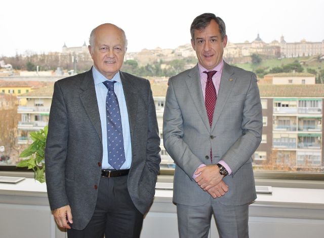 Caja Rural Castilla-La Mancha recibe al presidente de la Real Fundación de Toledo