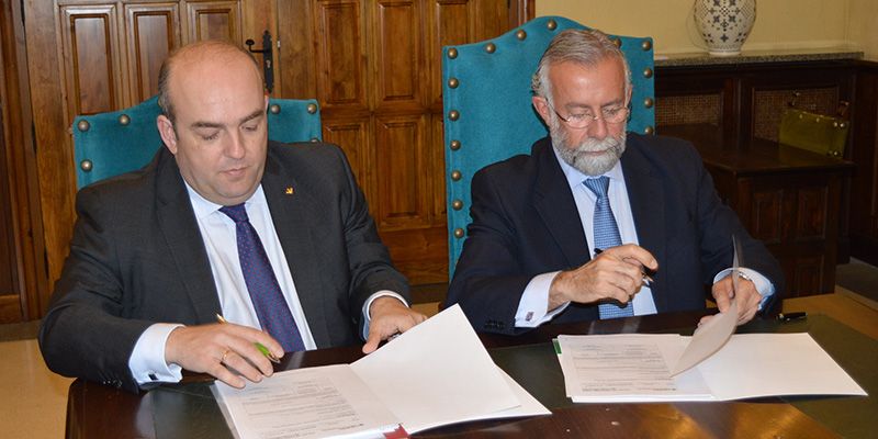 Caja Rural Castilla-La Mancha financia con un millón de euros la renovación del alumbrado público de Talavera
