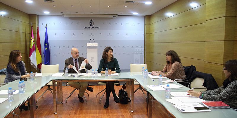 Junta y los sindicatos CCOO y UGT suman fuerzas para reclamar normalidad en la aplicación del Plan Extraordinario en Cuenca