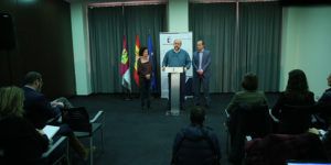 32559723291 9e34635ced k