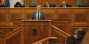 Cañizares durante su intervención en el Pleno de las Cortes 230217