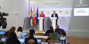 Centros educativos profesorado alumnado y personal de administración serán reconocidos un año más en la celebración del Día de la Enseñanza