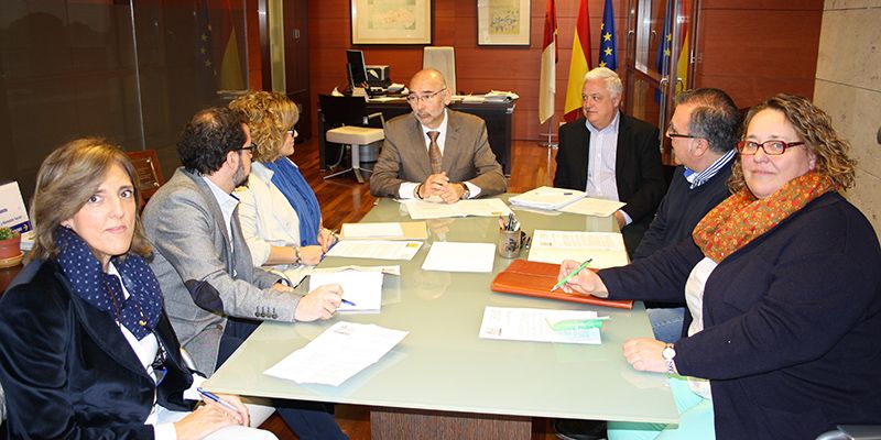 La Junta valora la importante labor desarrollada por las Oficinas Municipales de Información al Consumidor