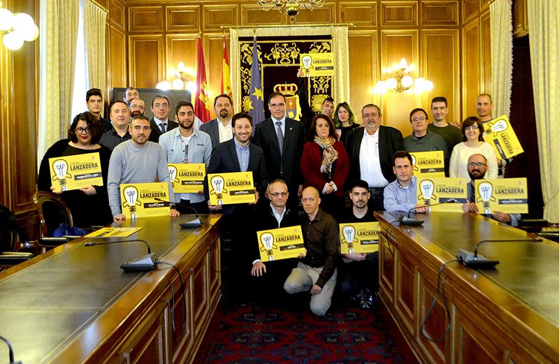 Prieto reivindica el apoyo a los emprendedores como un instrumento útil para crear empleo y riqueza en la provincia