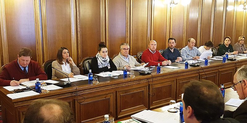 El PSOE lamenta que Prieto sigua «empecinado» en dejar abandonados a los parados de la provincia