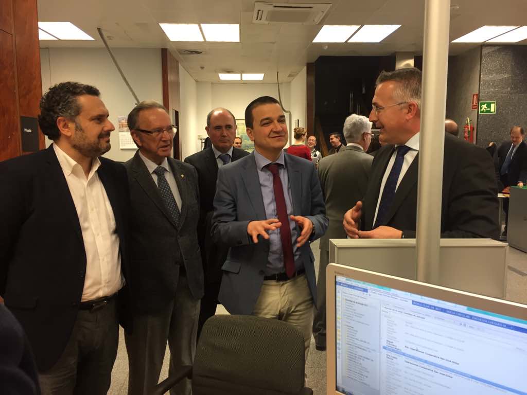 Francisco Martínez Arroyo visita el Departamento de Banca Rural de Globalcaja