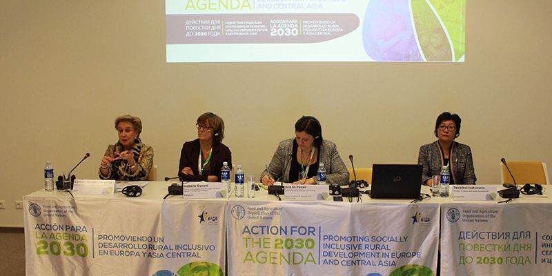 Quintanilla destaca el Plan de Promoción para las Mujeres del Medio Rural como ejemplo de políticas activas en materia de mujer