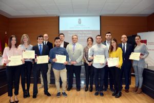 Premiados y equipo decanal