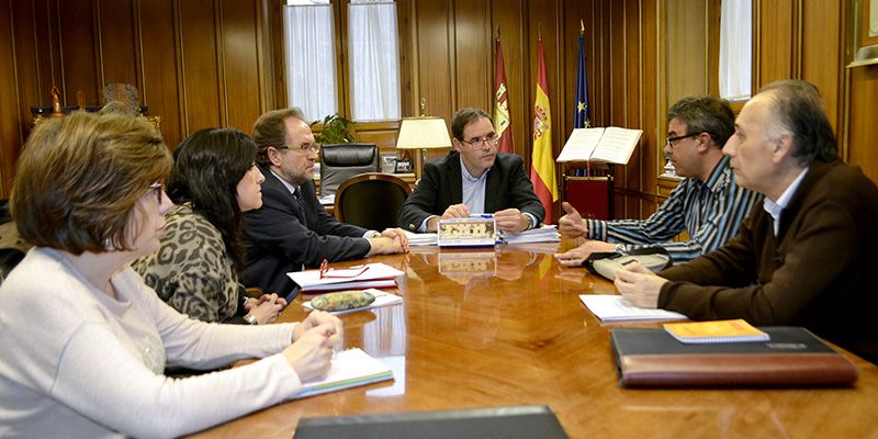 Prieto pide a la Junta que asuma su responsabilidad: «Los Ayuntamientos no tienen por qué pagar más al Plan de Empleo»