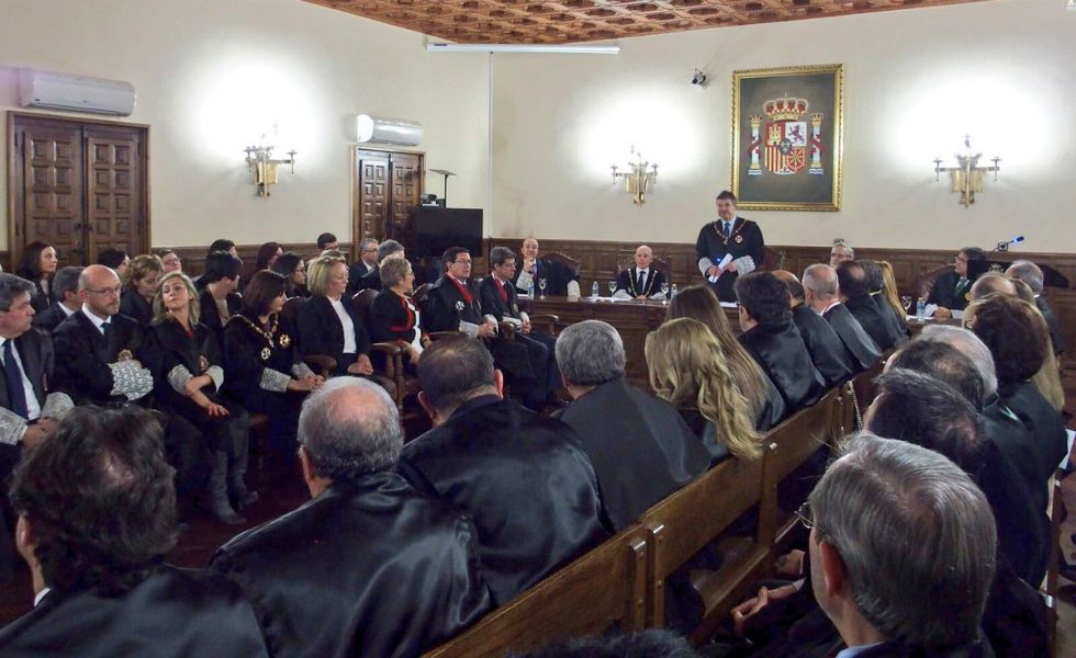 Catalá reconoce los servicios destacados de cuatro profesionales de la justicia de Cuenca