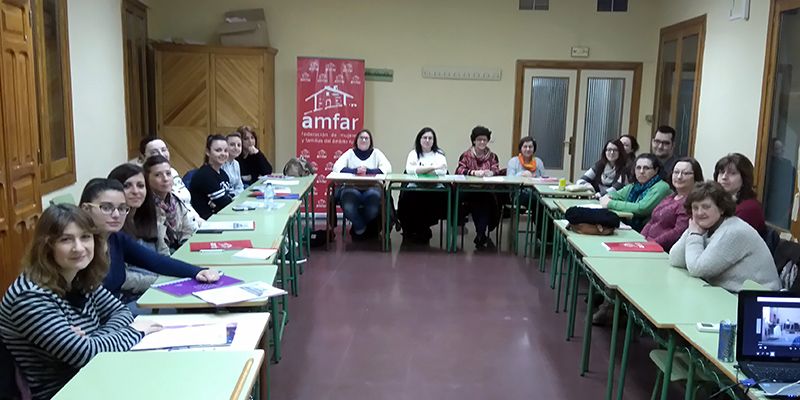AMFAR La Solana se ocupa de los mayores a través de un curso de Atención Geriátrica