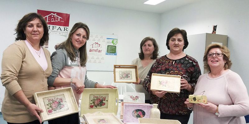 AMFAR impulsa la artesanía como yacimiento de empleo entre las mujeres