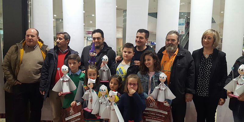 Ya se puede visitar la exposición del XV Concurso de Dibujo del Resucitado y el diorama de El Encuentro 1 Ya se puede visitar la exposición del XV Concurso de Dibujo del Resucitado y el diorama de El Encuentro