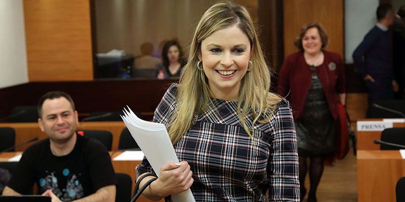 Elena de la Cruz subraya la necesidad de orientar las políticas de Fomento “hacia las personas