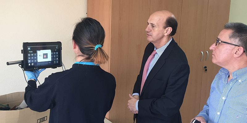 Sánchez-Seco visita el Centro de Atención a Personas con Discapacidad Física de Guadalajara