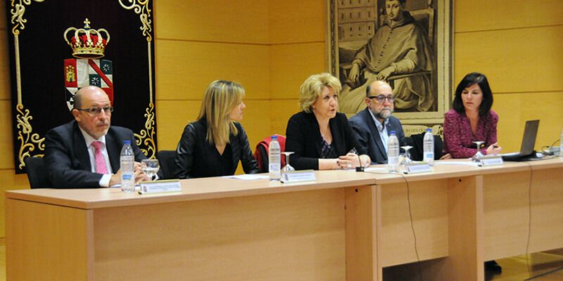 Democracia, poder público y medios de comunicación centran las XX Jornadas sobre el Sistema Autonómico de la región 2 Democracia, poder público y medios de comunicación centran las XX Jornadas sobre el Sistema Autonómico de la región