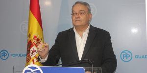 El senador Juan Antonio de las Heras hoy en rueda de prensa 060317