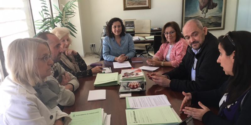 Entregada a Apandagu y a Cruz Roja Guadalajara la recaudación de Maribel y la extraña familia