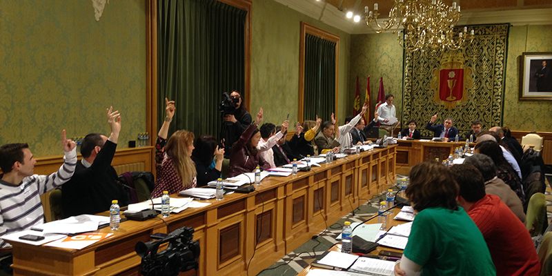 El Ayuntamiento de Cuenca reduce un 20% la asignación a los grupos políticos