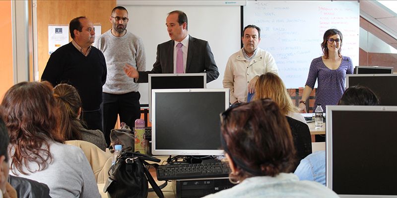 La Junta destaca “las amplias posibilidades de inserción laboral” del sector de atención a la Dependencia en Castilla-La Mancha