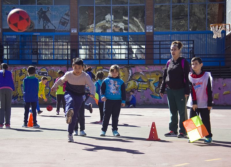 Más de 200 escolares participan en la Jornada de Iniciación Deportiva organizada por la Junta y la Diputación de Cuenca