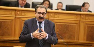 La Junta apuesta por la transparencia, el aumento de plantillas y la renovación tecnológica para reducir las listas de espera