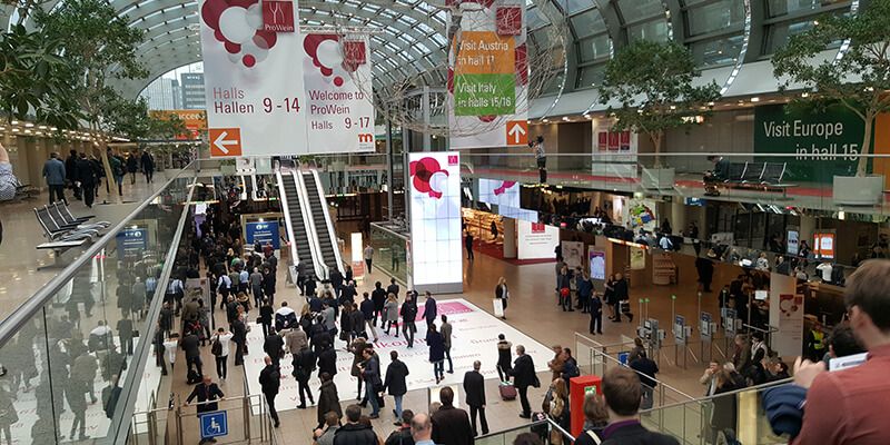 La Junta valora el aprovechamiento realizado por las bodegas del nuevo stand institucional de Castilla-La Mancha en Prowein