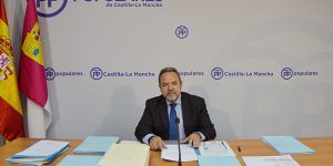 Labrador en rueda de prensa 030317