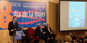 Román No podemos permitiros el lujo de desaprovechar el talento, el ingenio y la capacidad del 51% de nuestra sociedad