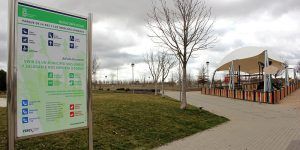 Nueva cartelería en parques de Valdeluz3