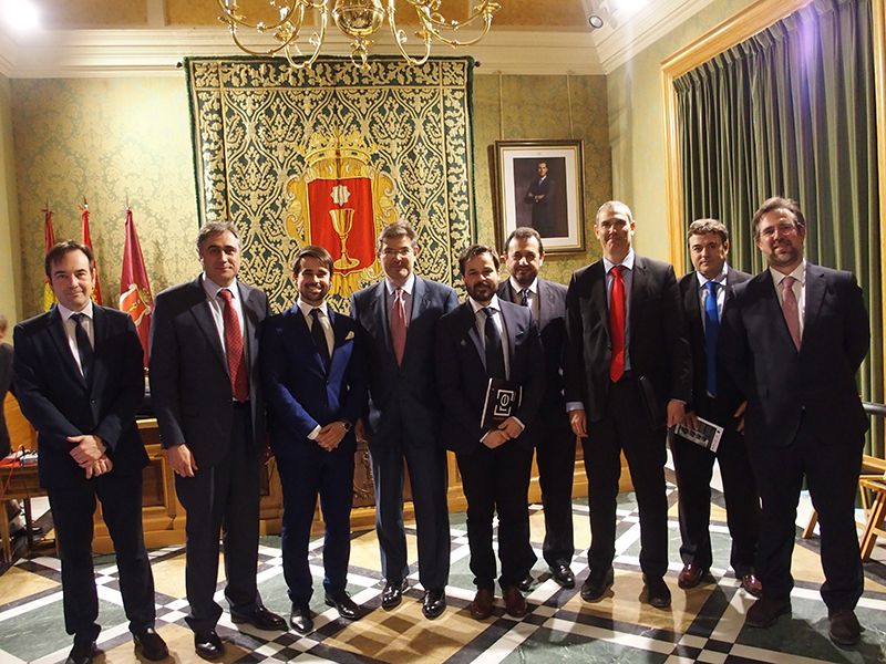 La rehabilitación de las Casas Colgadas ocultará los cableados tanto de iluminación como de telefonía