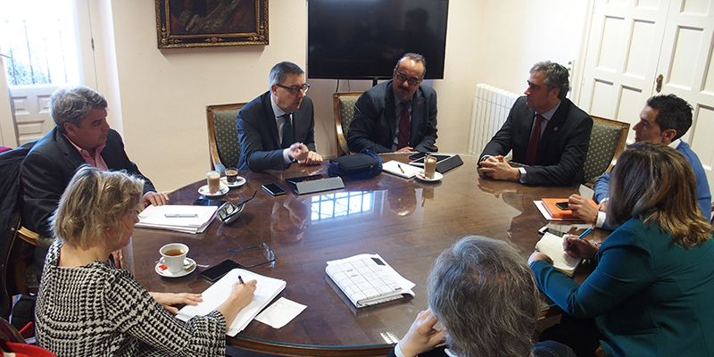 Ayuntamiento y Renfe trabajan para promocionar Cuenca a través de atractivos paquetes turísticos